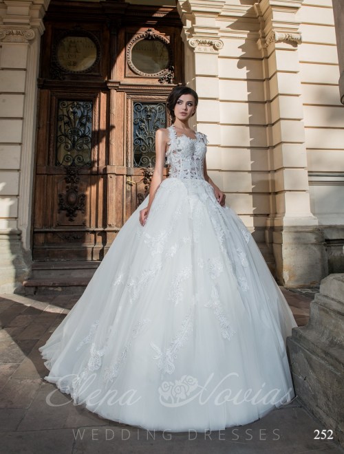 Wedding dress with a lush skirt model 252 252